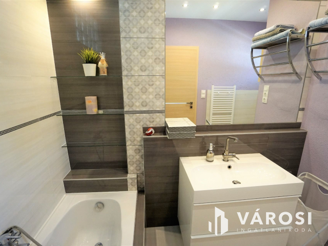 A lehetőségek tárháza Hévíz "Rózsadombján"