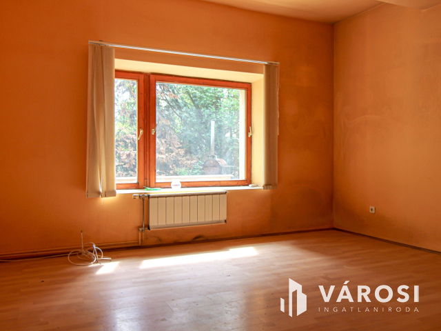 Tágas családi othon számtalan lehetőséggel Zsámbékon