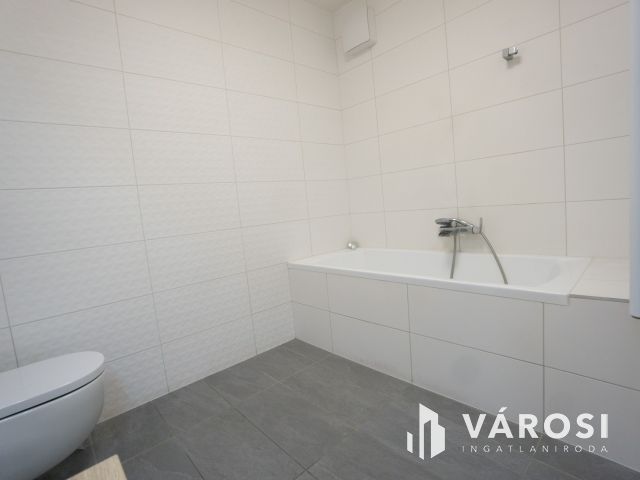 Belvárosi lakás, exkluzív házban