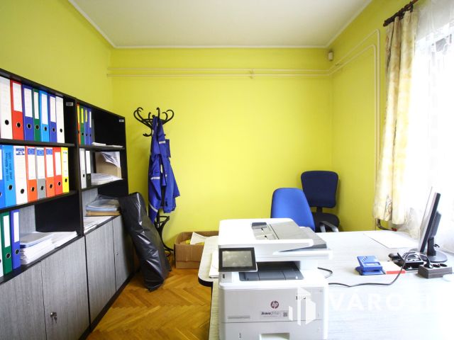 Vásárhelyen kiváló telephelyet kínálok.