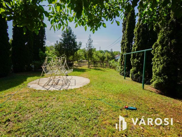 Saját szállodát vagy méretes családi ház érdekelné Siófokon?