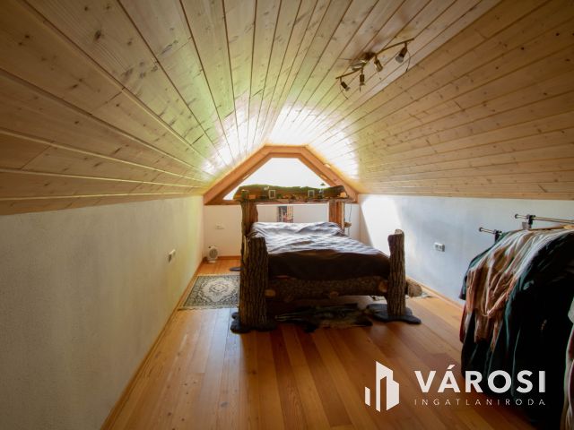 Gosztola hegyi ingatlan, szép nagy területtel eladó!