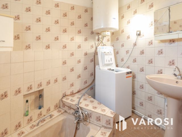 Társasházi kertes ház Dorozsmán