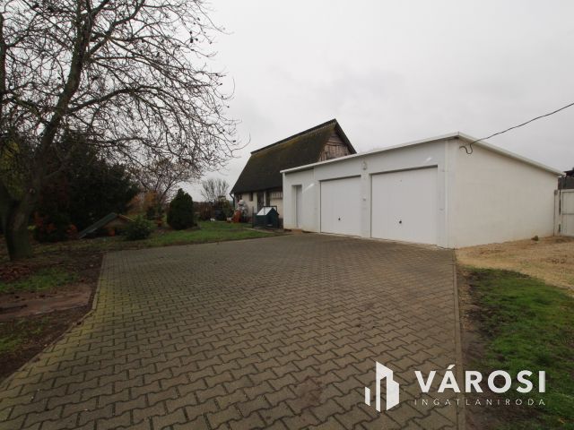 Tágas, jó állapotú ház Vönöckön