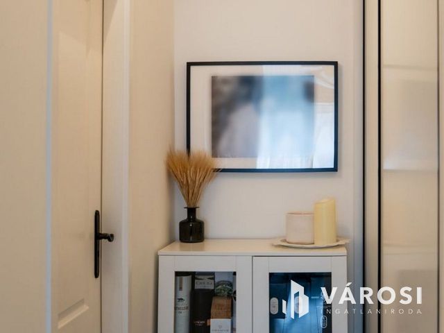 Nagyon Szép Lakás, Nagyon Jó Helyen!