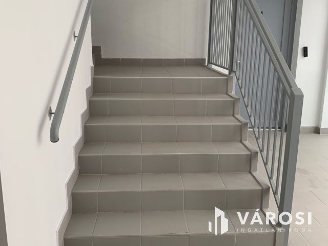 Csodálatos, világos  lakás eladó Debrecen belvárosában