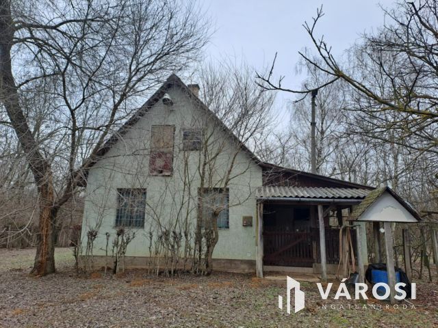 Eladó tanyaként hasznosítható ház és mezőgazdasági terület