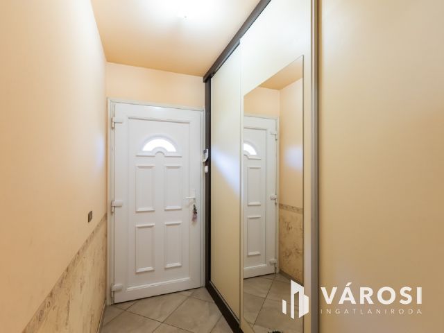 Modern családi ház eladó Győr-Ménfőcsanakon