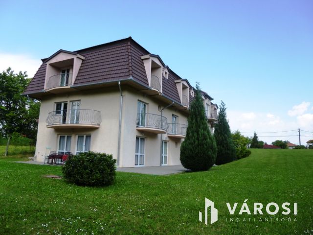 Zalakaroson, 25 szobás Családi ház, Apartmanház!