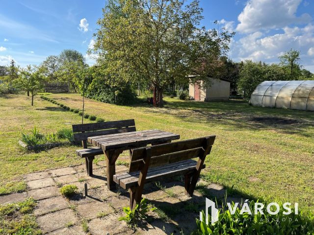 Debrecen-Apafán, Madárdalos Önellátó Kis Birtok Eladó!