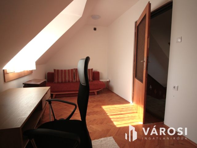 Családi ház gondos bérlőt keres