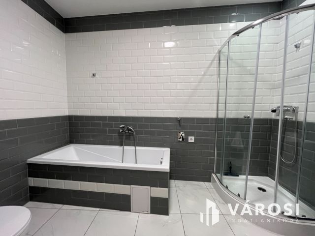 Debrecen Belvárosi 3 Szoba Nappalis Új Lakás Kiadó!