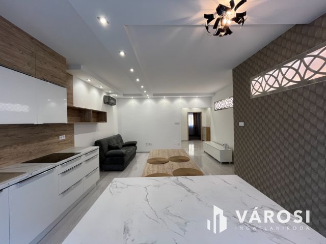 Debrecen Belvárosi 3 Szoba Nappalis Új Lakás Kiadó!