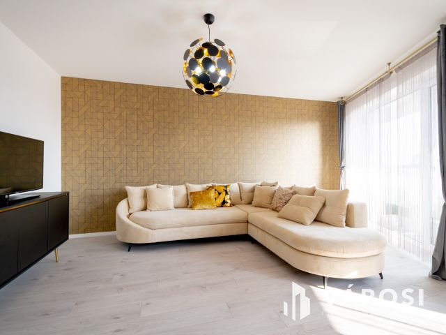 Nagy erkélyes, okosotthon a 13. kerületben