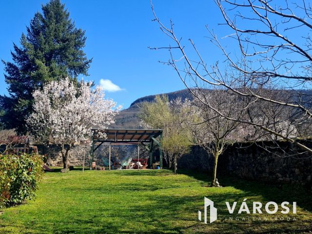 Csodahely a Badacsony lábánál