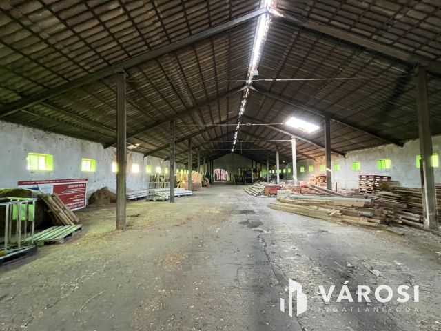 Rendkívül Jó Helyen, Debreceni Telephely Csarnokokkal!!!