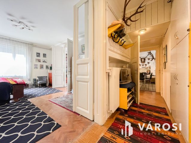 Nagyszerű lakás szenzációs elhelyezkedéssel!