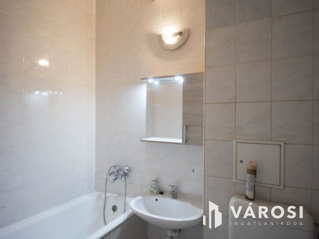 Első lakás Győrben, jó áron, jó helyen