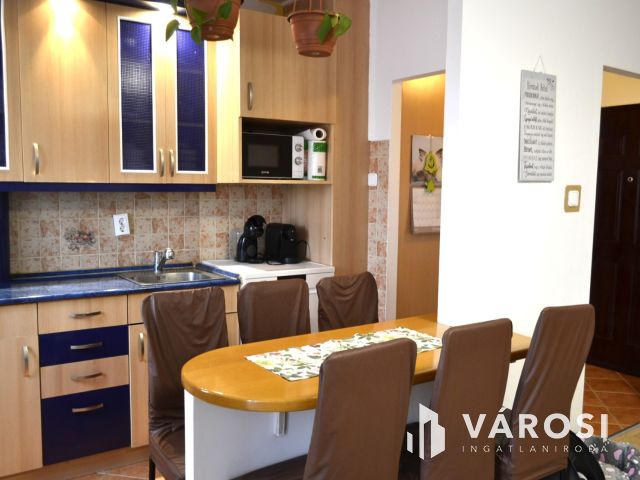 1,5 szoba+erkély! Szép panel lakás a Cholnokyn!