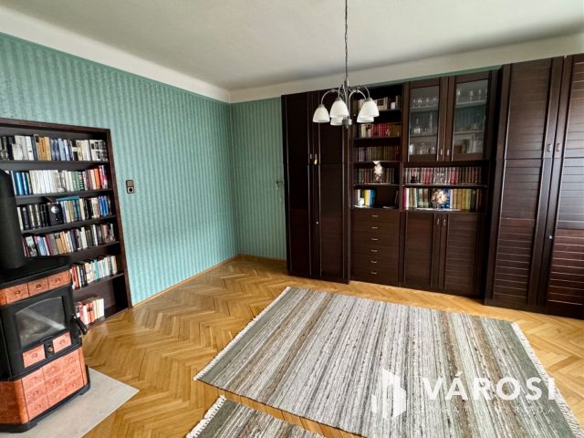 Nyíregyházán,kertvárosi részen  eladó  egy földszintes   ház