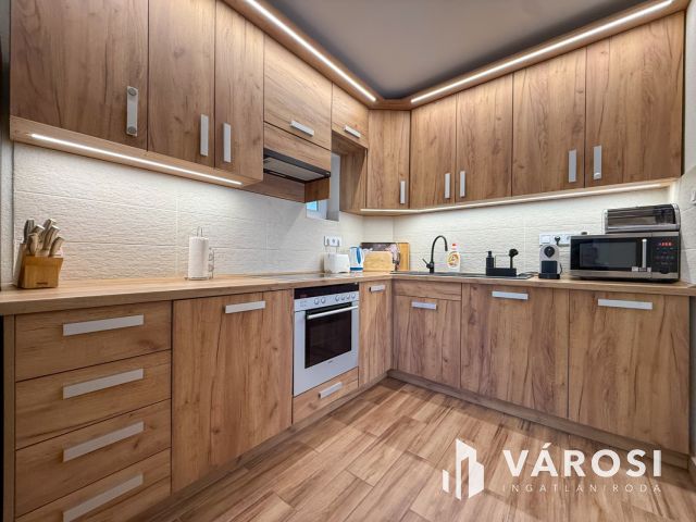 Eresztvényben frissen felújított, működő vendégház eladó!