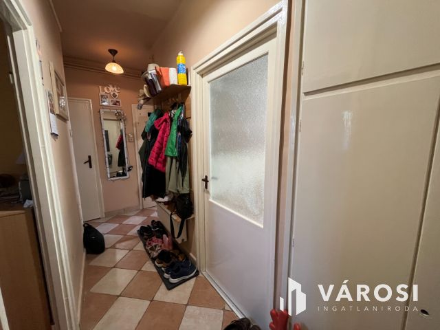 Debrecen Kertkapcsolatos Földszinti Lakás