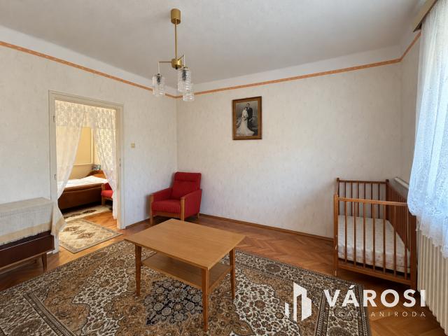 Debrecen-Józsa szép utcájában, családi ház eladó!